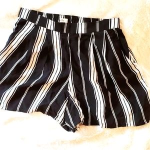 NWOT Hollister shorts